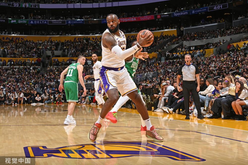 出他在国际 出他在国际