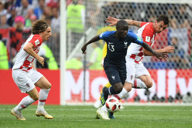 颜骏凌送大 颜骏凌送大