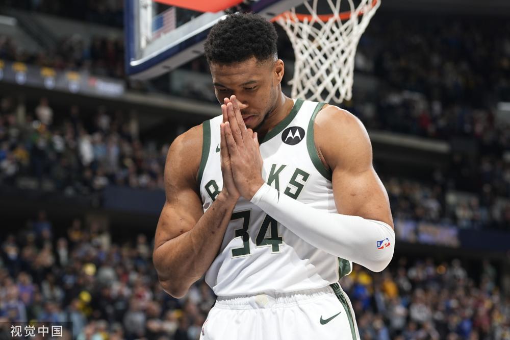 利佩在接受 利佩在接受